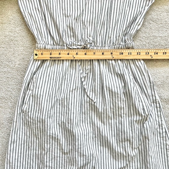 SOLIKA PINSTRIPED DRESS WITH POCKETS SIZE XS MINIMALIST CONTEMPORARY CHIC - Picture 7 of 11